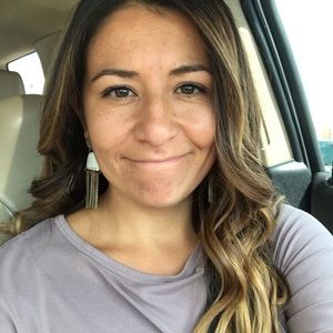 Meet your Posher, Gabriela